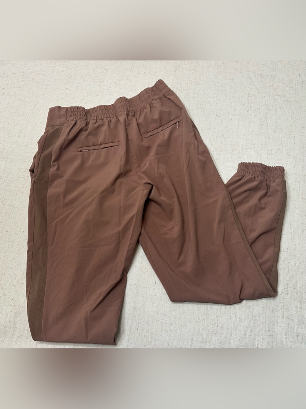 Women’s Brown Elastic-Waist Joggers - Picture 3 of 10